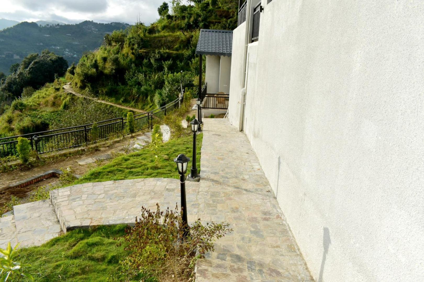 Rega Manivedya The Jungle Trail Resort Mukteshwar Esterno foto