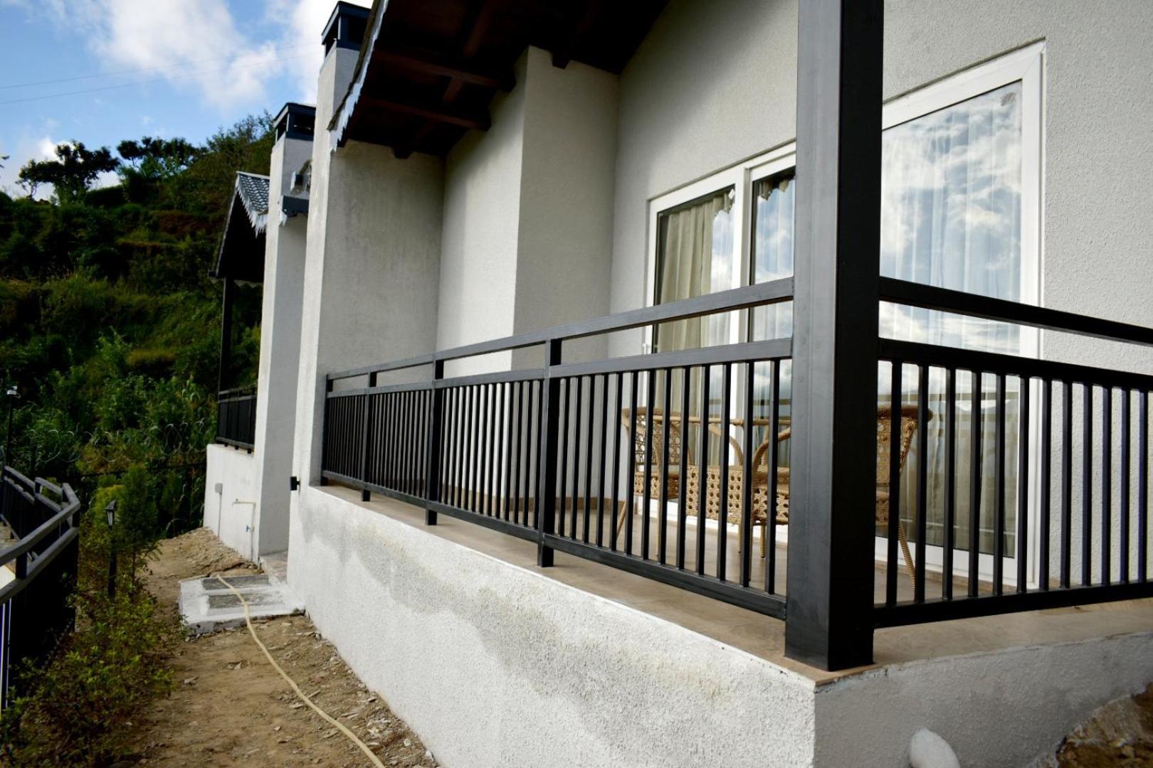 Rega Manivedya The Jungle Trail Resort Mukteshwar Esterno foto